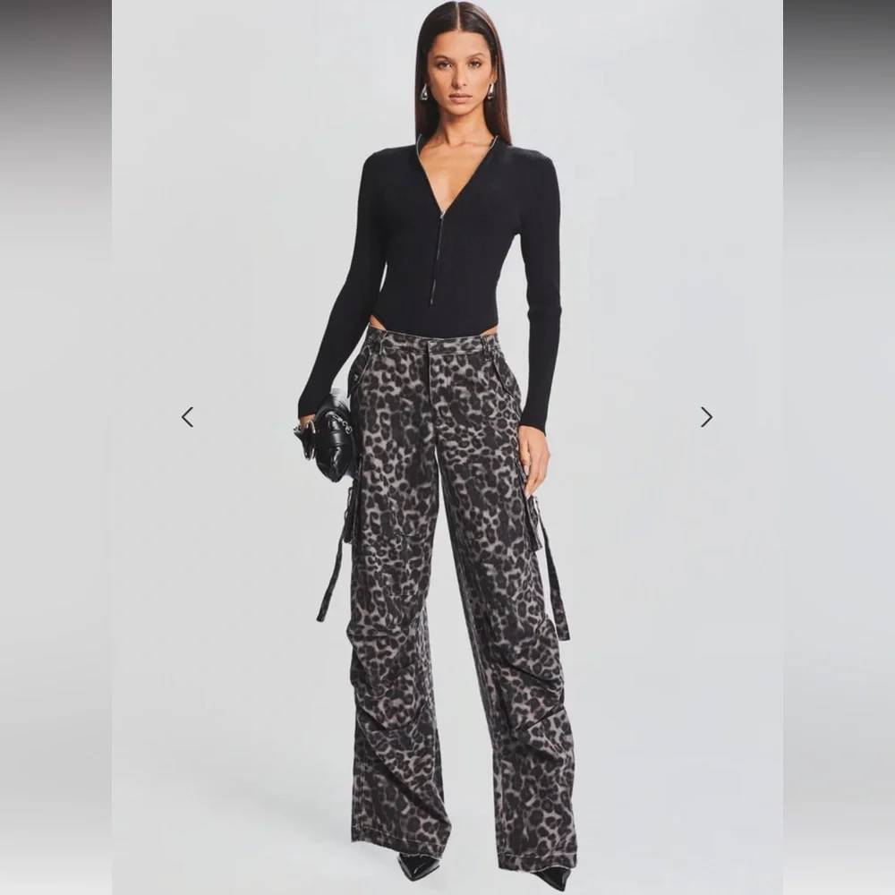 NWT SER.OY.A leopard print cargo low rise pants - 23 - Picture 3 of 9
